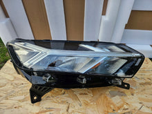 Laden Sie das Bild in den Galerie-Viewer, Frontscheinwerfer Dacia Sandero III Jogger 260102586 LED Rechts Headlight