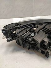 Laden Sie das Bild in den Galerie-Viewer, Frontscheinwerfer BMW 2 Active Tourer U06 5A422470 1116-3L Laser Links Headlight SCH1843517584ai