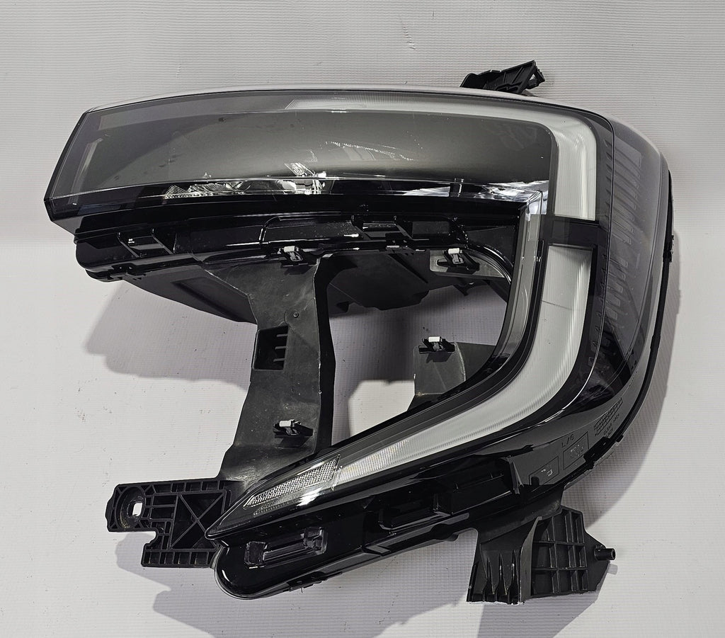 Frontscheinwerfer Nissan Interstar Master III 260609073R 2404181634 Links SCH9107694632nw