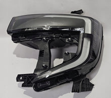 Laden Sie das Bild in den Galerie-Viewer, Frontscheinwerfer Nissan Interstar Master III 260609073R 2404181634 Links SCH9107694632nw