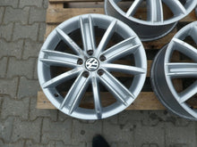 Laden Sie das Bild in den Galerie-Viewer, 4x Alufelge 18 Zoll 7.0" 5x112 43ET Glanz Silber 5N0601025D VW Rim Wheel FEL7075486830le
