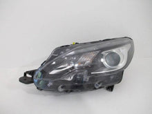 Laden Sie das Bild in den Galerie-Viewer, Frontscheinwerfer Peugeot 2008 9814749080-123DS-F353AC-A4261A Links Headlight SCH6410902735pb