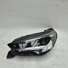 Laden Sie das Bild in den Galerie-Viewer, Frontscheinwerfer Opel Corsa F 39162653 Full LED Links Scheinwerfer Headlight SCH6182184365gn