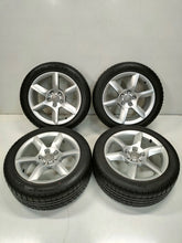 Laden Sie das Bild in den Galerie-Viewer, 4x Alufelge 17 Zoll 8.0" 5x112 26ET Glanz Silber 8T0601025CJ Audi A5 Rim Wheel FEL5586820010nw