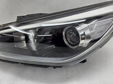 Load image into Gallery viewer, Frontscheinwerfer Hyundai I30 III 92101G4000 Links Scheinwerfer Headlight SCH9786102920am