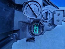 Load image into Gallery viewer, Frontscheinwerfer Kia Sportage IV 92101-F1110 Xenon Links Scheinwerfer Headlight SCH7474558466op