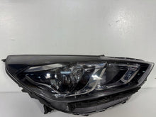 Load image into Gallery viewer, Frontscheinwerfer Hyundai I30 III 92102-G4510 Rechts Scheinwerfer Headlight SCH2833705721rb