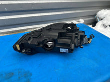 Load image into Gallery viewer, Frontscheinwerfer VW Golf VIII 5H1941005 90150890 Links Scheinwerfer Headlight SCH9796756751iu