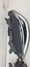 Laden Sie das Bild in den Galerie-Viewer, Frontscheinwerfer VW I 11B941035H 11B941036M Ein Satz Scheinwerfer Headlight SCH1439564875lk