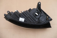 Laden Sie das Bild in den Galerie-Viewer, Frontscheinwerfer Skoda Enyaq 5LB941016 LED Rechts Scheinwerfer Headlight