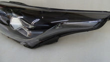 Laden Sie das Bild in den Galerie-Viewer, Frontscheinwerfer Kia Ceed 92101-J7100 KA1F51040 LED Links Headlight