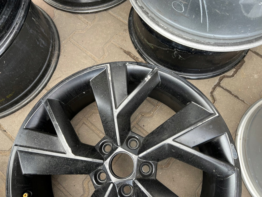 1x Alufelge 19 Zoll 7.0" 5x112 43ET Glanz Silber 565601025M Mg Kodiaq Rim Wheel