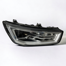 Laden Sie das Bild in den Galerie-Viewer, Frontscheinwerfer Audi A1 8XA941006 Xenon Rechts Scheinwerfer Headlight SCH8904833778le
