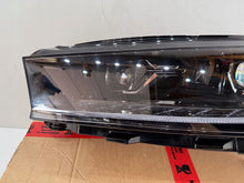 Laden Sie das Bild in den Galerie-Viewer, Frontscheinwerfer Skoda Enyaq 5LB941015H Full LED Links Scheinwerfer Headlight