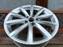 Load image into Gallery viewer, 1x Alufelge 17 Zoll 7.0&quot; 5x112 43ET Glanz Silber 5N0601025AN VW Tiguan Rim Wheel