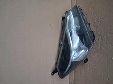 Laden Sie das Bild in den Galerie-Viewer, Frontscheinwerfer Toyota Yaris LED Rechts Scheinwerfer Headlight SCH6249183911nd