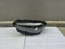 Load image into Gallery viewer, Frontscheinwerfer Mercedes-Benz W247 A2479063504 A2479063604 Full LED Ein Satz SCH5760405613fk