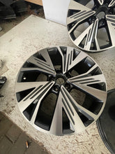 Laden Sie das Bild in den Galerie-Viewer, 4x Alufelge 19 Zoll 8.0" 5x112 45ET Glanz Graphit 89A601025C Audi E-Tron Mg FEL1782064848bl