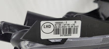 Laden Sie das Bild in den Galerie-Viewer, Frontscheinwerfer Toyota Verso 81130-0F161-00 Rechts Scheinwerfer Headlight SCH3580549209mo