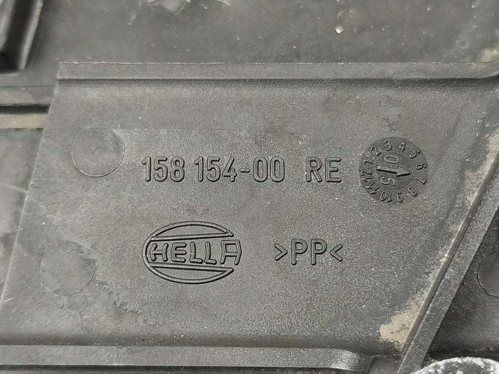 Frontscheinwerfer Audi A8 15815400 Rechts Scheinwerfer Headlight SCH1921077041gf