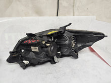 Laden Sie das Bild in den Galerie-Viewer, Frontscheinwerfer Toyota Auris 81110-02A51 Xenon Rechts Scheinwerfer Headlight