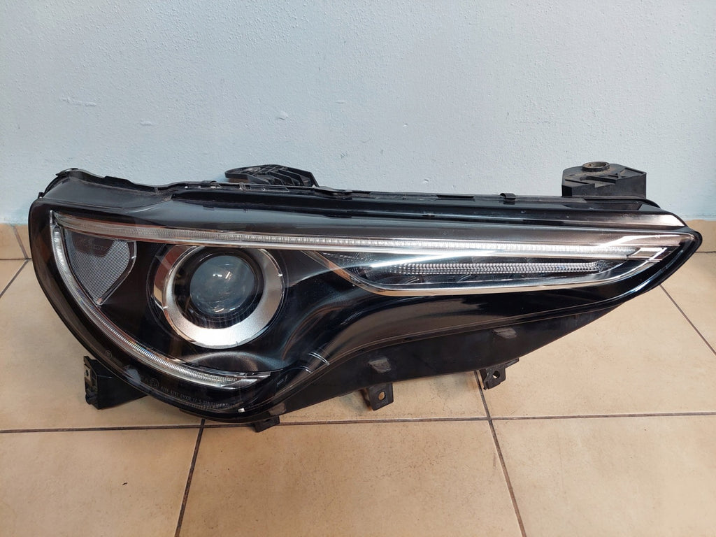 Frontscheinwerfer Alfa Romeo Stelvio 50552984 Xenon Rechts Headlight SCH3974629716uh