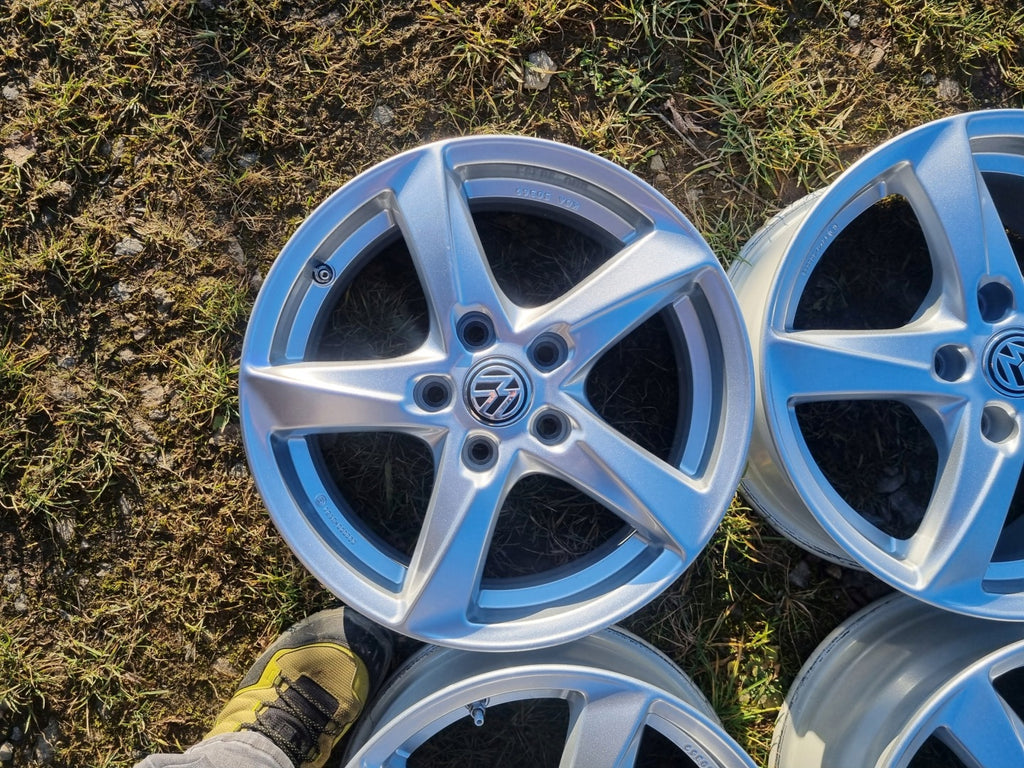 4x Alufelge 16 Zoll 6.5" 5x112 46ET Glanz KBA50369 VW Golf Rim Wheel FEL8723928867lg
