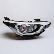 Laden Sie das Bild in den Galerie-Viewer, Frontscheinwerfer Hyundai I20 II 92102-C8 Rechts Scheinwerfer Headlight