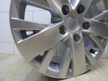 Load image into Gallery viewer, 1x Alufelge 16 Zoll 6.5" 5x120 51ET Glanz Silber 7E0601025F VW T6 T5 Rim Wheel FEL4081334916ep