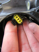 Laden Sie das Bild in den Galerie-Viewer, Frontscheinwerfer Ford Focus BM51-13D155-AJ Xenon Links Scheinwerfer Headlight SCH8008116083ro