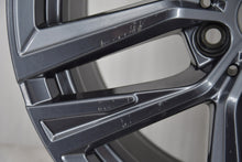 Laden Sie das Bild in den Galerie-Viewer, 1x Alufelge 18 Zoll 8.5" 5x112 36ET Glanz Graphit 6896768 BMW Gran G26 Mg FEL8520668014du
