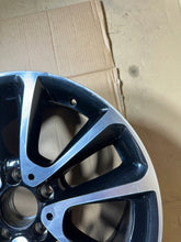 Load image into Gallery viewer, 1x Alufelge 18 Zoll 8.0&quot; 5x112 43ET A2134011600 Mercedes-Benz W213 S213