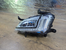 Laden Sie das Bild in den Galerie-Viewer, Frontscheinwerfer Hyundai Tucson 92201D7600 Links Scheinwerfer Headlight SCH1130859190xe