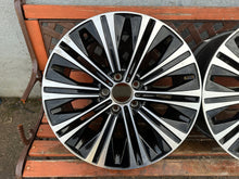 Laden Sie das Bild in den Galerie-Viewer, 1x Alufelge 18 Zoll 7.5&quot; 5x112 49ET Glanz Schwarz A1774013300 Mercedes-Benz W177