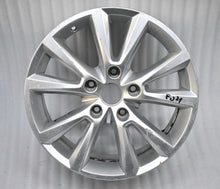 Load image into Gallery viewer, 1x Alufelge 18 Zoll 8.0&quot; 5x130 53ET Glanz Silber 7P6601025C VW Touareg 7p6