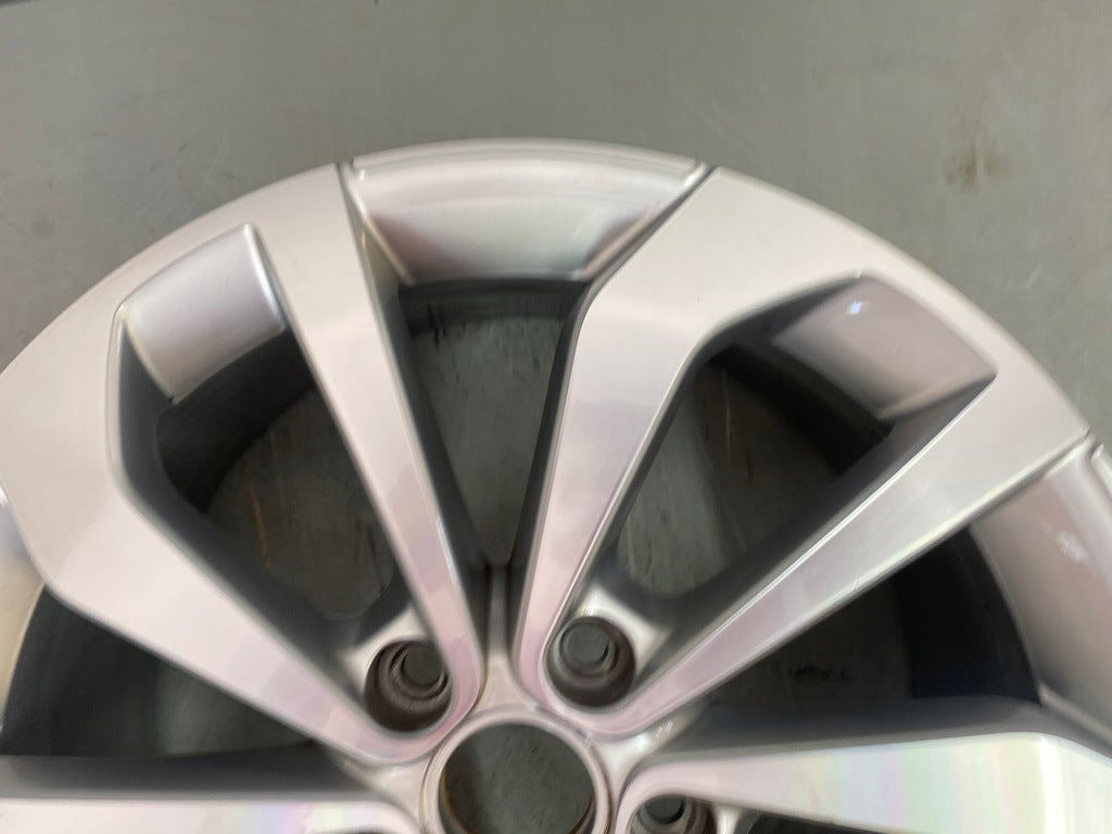 1x Alufelge 17 Zoll 7.0" 5x112 45ET Glanz Schwarz 2GA601025AG VW T-Roc Rim Wheel FEL4672947244ow