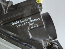 Laden Sie das Bild in den Galerie-Viewer, Frontscheinwerfer Skoda Superb III 3V1941015B LED Links Scheinwerfer Headlight