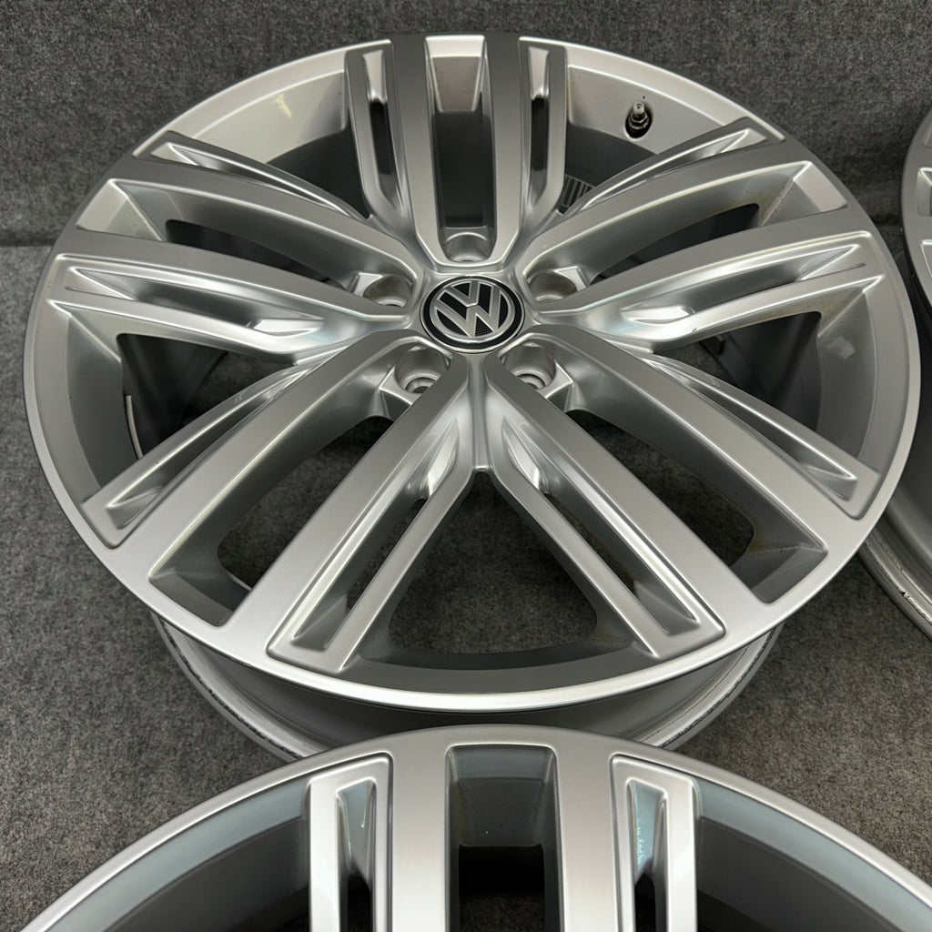 4x Alufelge 19 Zoll 7.0" 5x112 43ET Glanz Silber 5NA601025N VW Tiguan Rim Wheel FEL6684127630vh