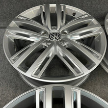 Laden Sie das Bild in den Galerie-Viewer, 4x Alufelge 19 Zoll 7.0" 5x112 43ET Glanz Silber 5NA601025N VW Tiguan Rim Wheel FEL6684127630vh
