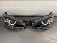 Laden Sie das Bild in den Galerie-Viewer, Frontscheinwerfer Mazda D43N-51030 D43N-51040 Full LED Rechts oder Links