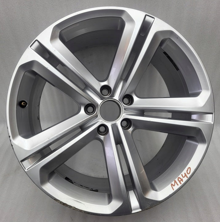 1x Alufelge 19 Zoll 9.0" 5x112 33ET Glanz Silber 5N0601025T VW Tiguan Rim Wheel FEL2511782383ed