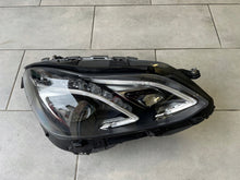 Laden Sie das Bild in den Galerie-Viewer, Frontscheinwerfer Mercedes-Benz W212 A2129063203 LED Rechts Headlight SCH1996341715km