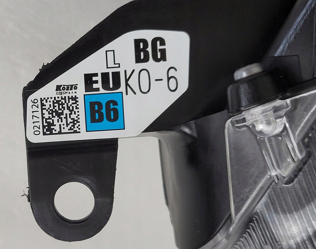 Frontscheinwerfer Toyota Yaris EUKO-6 Links Scheinwerfer Headlight SCH4487949765mh