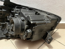 Laden Sie das Bild in den Galerie-Viewer, Frontscheinwerfer Opel Vivaro A B Trafic III 260104643R Rechts Headlight SCH4891753914oa