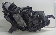 Load image into Gallery viewer, Frontscheinwerfer Volvo 80000628 Rechts Scheinwerfer Headlight SCH7206499621hk