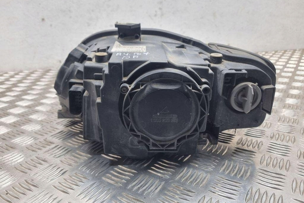 Frontscheinwerfer Audi A4 8E0941004 Xenon Ein Stück (Rechts oder Links)