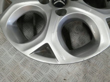 Laden Sie das Bild in den Galerie-Viewer, 1x Alufelge 18 Zoll 9687753077 Citroën C3 Ii Rim Wheel FEL7165385320og