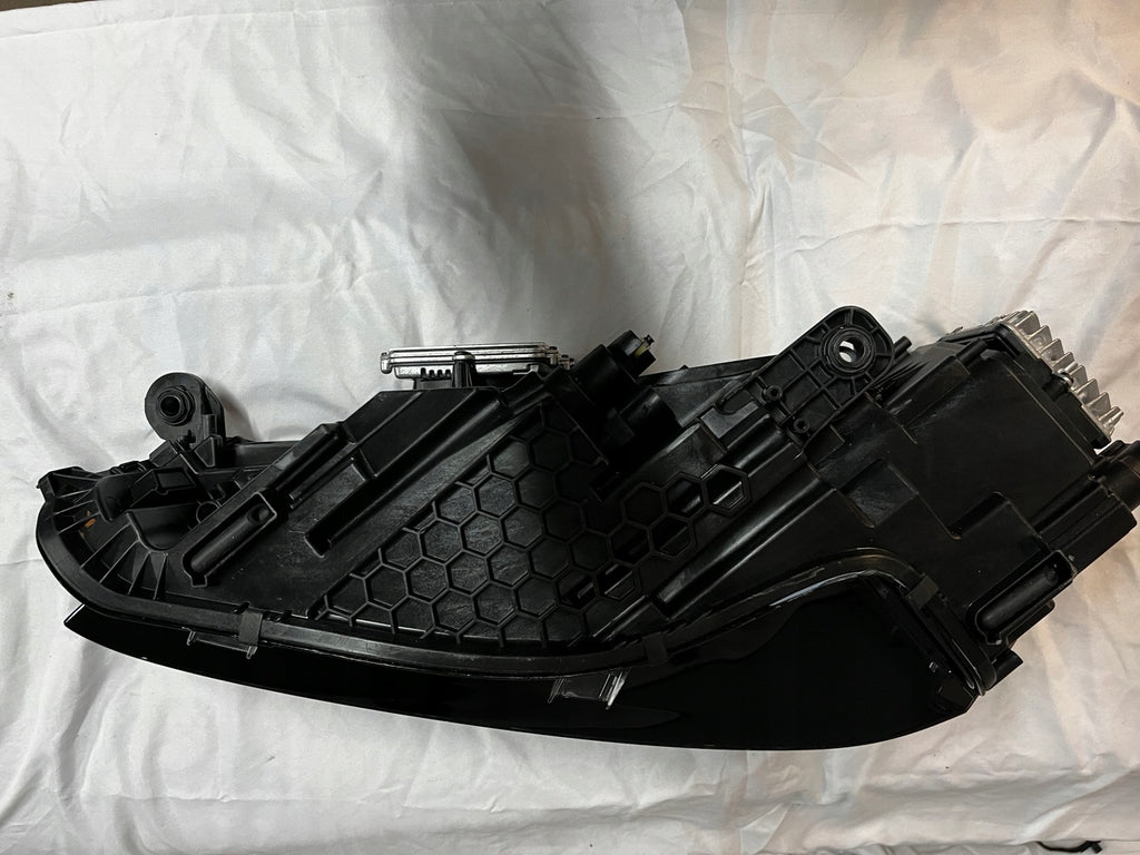 Frontscheinwerfer VW Touareg 761941081B 761941082B LED Ein Satz Headlight