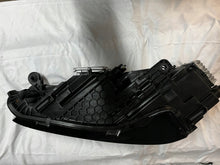 Load image into Gallery viewer, Frontscheinwerfer VW Touareg 761941081B 761941082B LED Ein Satz Headlight