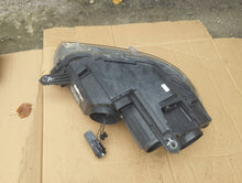 Load image into Gallery viewer, Frontscheinwerfer VW 1K8941031J Links Scheinwerfer Headlight SCH6395360160av